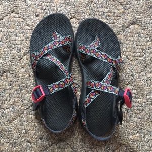 Chaco’s Women’s Z/Cloud 2 with toe loop